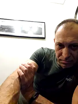 Snapshot of meateater1 chatting on 12.05.24 meateater1 online show from 12.05.24