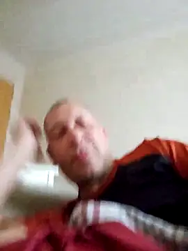 Snapshot of meateater1 chatting on 10.31.25 meateater1 online show from 10.31.25