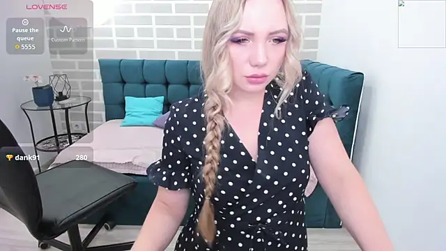 EvaMoran online show from 06.08.26