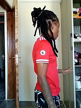 Snapshot of kelsie421 chatting on 12.08.24 kelsie421 online show from 12.08.24