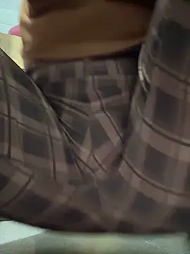 Snapshot of Xiaoying16 chatting on 10.29.25 Xiaoying16 online show from 10.29.25