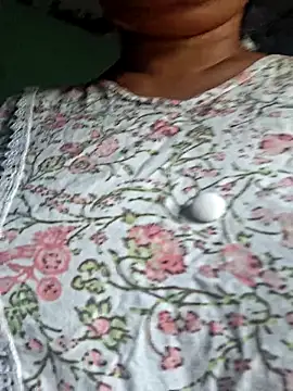 Snapshot of Priya_Bong chatting on 05.07.26 Priya Bong online show from 05.07.26