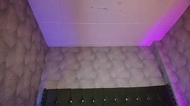AnnaliOlsenX online show from 06.05.26