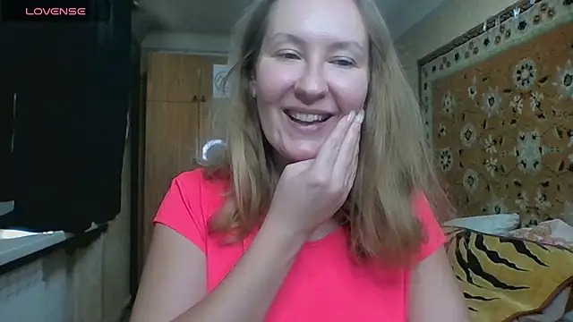 AnnaXLovers online show from 10.23.25