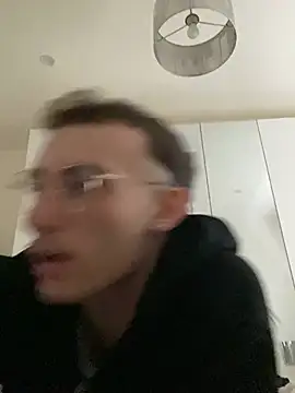 LaMaterialista online show from 04.08.26