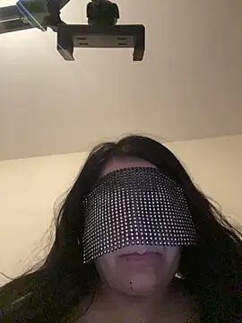 Snapshot of matmazel7777 chatting on 10.27.25 matmazel7777 online show from 10.27.25