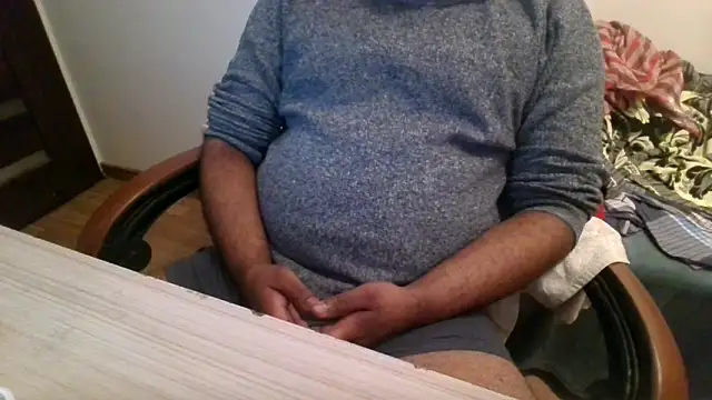 Snapshot of Indianluckyboytits chatting on 04.03.26 Indianluckyboytits online show from 04.03.26