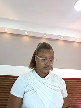 Adelehottman online show from 02.03.26