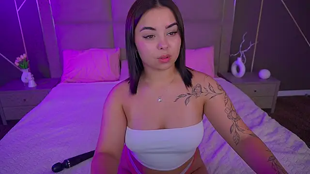 SusieWood online show from 10.25.25