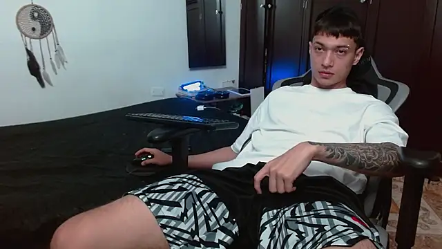 aaron blug online show from 10.19.25