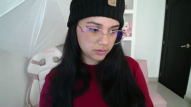  Miaaleon online show from 02.25.25