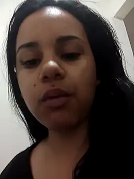  Miaaleon online show from 02.28.25