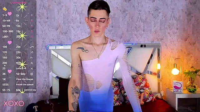 Snapshot of dominic_thailor chatting on 09.28.25 dominic thailor online show from 09.28.25