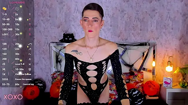 Snapshot of dominic_thailor chatting on 10.10.25 dominic thailor online show from 10.10.25