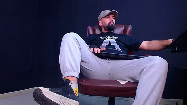 JackEthann online show from 10.06.25