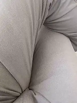 Snapshot of You_are__mine_ chatting on 11.16.25 You are mine online show from 11.16.25