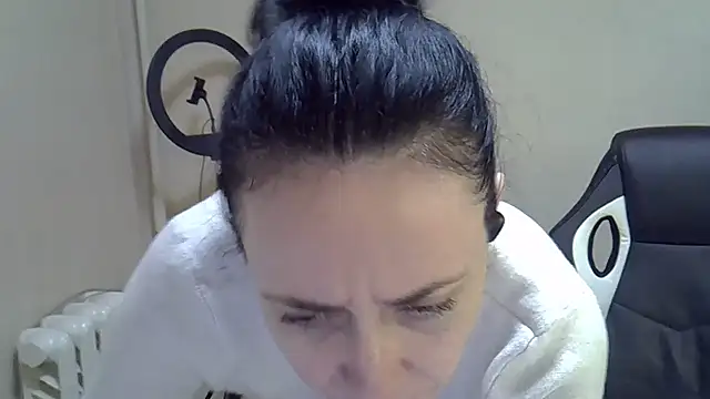 Snapshot of NkPulse chatting on 10.11.25 NkPulse online show from 10.11.25