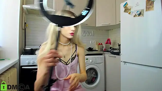  Alice Kitty online show from 03.19.25