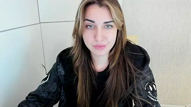 Snapshot of Summmmersky chatting on 01.13.25 Summmmersky online show from 01.13.25