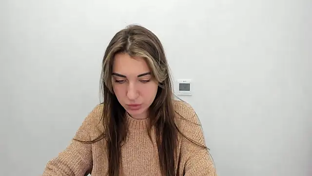 Snapshot of Summmmersky chatting on 02.04.25 Summmmersky online show from 02.04.25