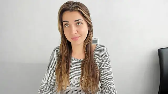 Snapshot of Summmmersky chatting on 02.22.25 Summmmersky online show from 02.22.25