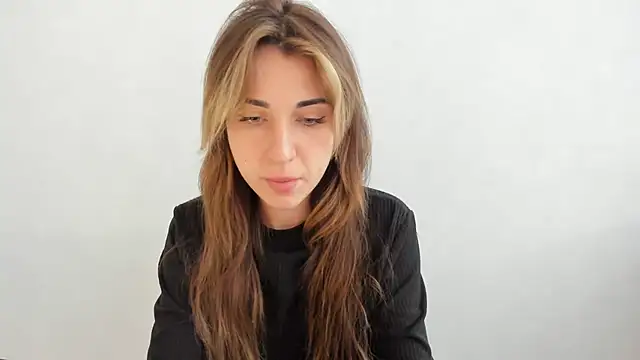 Snapshot of Summmmersky chatting on 02.24.25 Summmmersky online show from 02.24.25