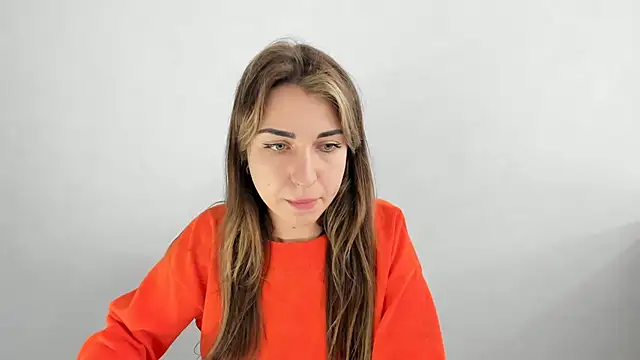 Snapshot of Summmmersky chatting on 03.10.25 Summmmersky online show from 03.10.25