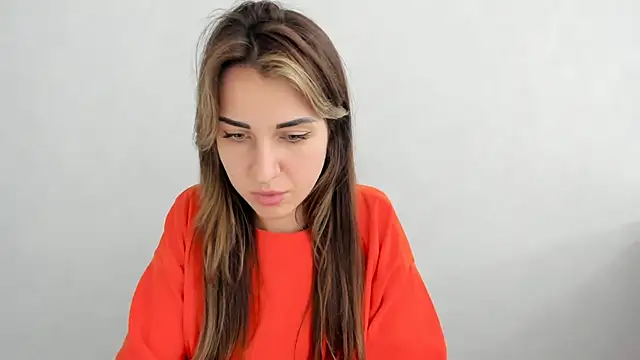 Snapshot of Summmmersky chatting on 03.10.25 Summmmersky online show from 03.10.25