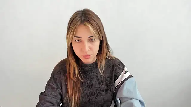 Snapshot of Summmmersky chatting on 03.19.25 Summmmersky online show from 03.19.25