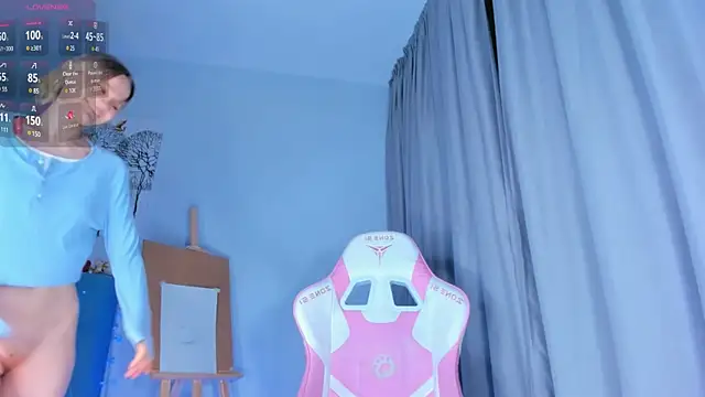 Snapshot of JennyWoody chatting on 01.26.25 JennyWoody online show from 01.26.25