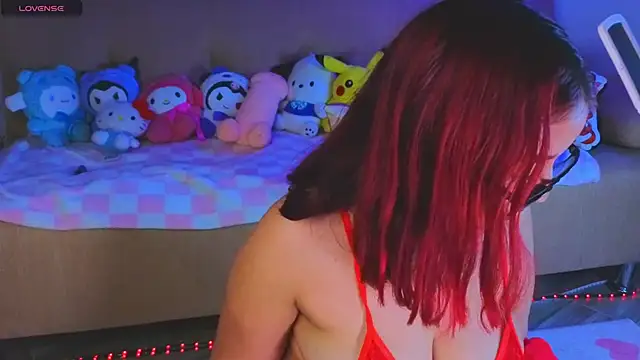 Snapshot of AnngelaSkye chatting on 10.29.25 AnngelaSkye online show from 10.29.25