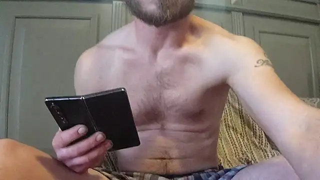 Bigoleslong98765 online show from 03.18.26