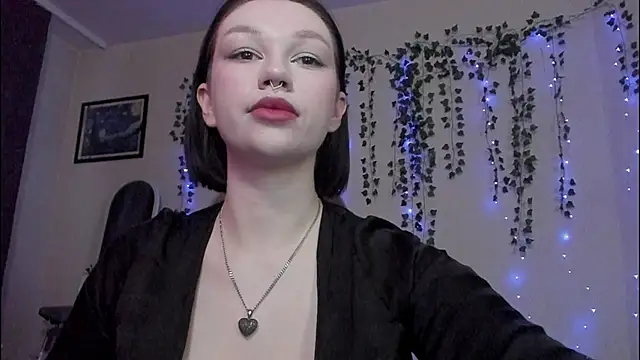 Emmy m00n online show from 12.03.24