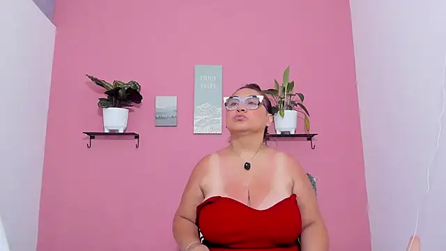 Snapshot of Karo_11_ chatting on 09.30.25 Karo 11 online show from 09.30.25