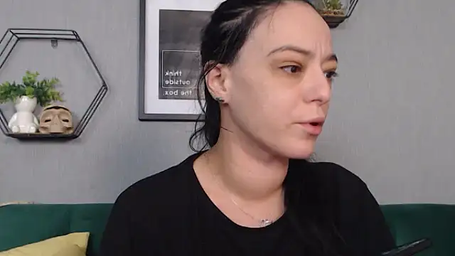 IzabelllNoir online show from 01.05.25