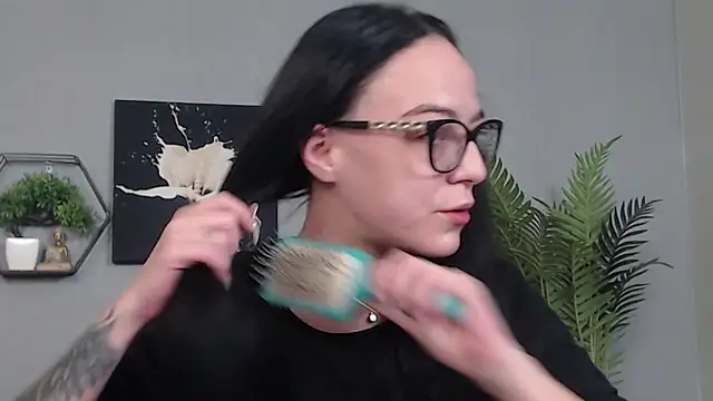 Snapshot of IzabelllNoir chatting on 02.13.26 IzabelllNoir online show from 02.13.26