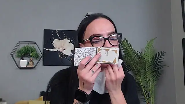 Snapshot of IzabelllNoir chatting on 02.16.26 IzabelllNoir online show from 02.16.26