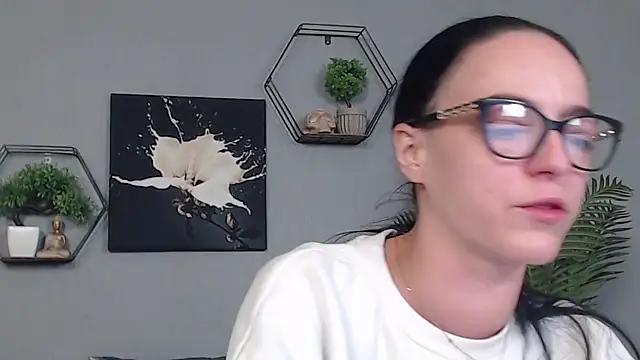 Snapshot of IzabelllNoir chatting on 02.24.26 IzabelllNoir online show from 02.24.26