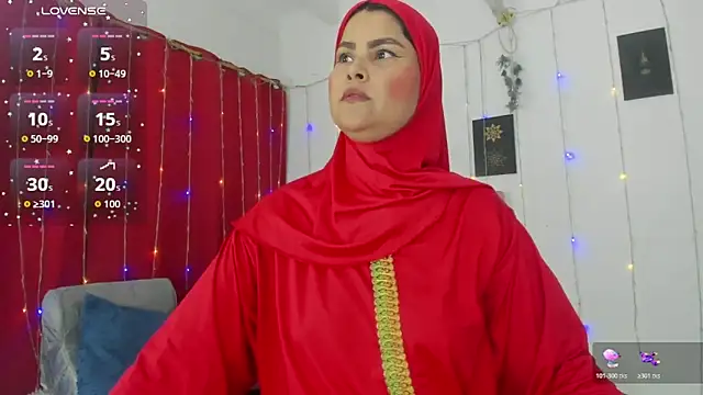 Snapshot of AishaAmin_ chatting on 06.03.26 AishaAmin online show from 06.03.26