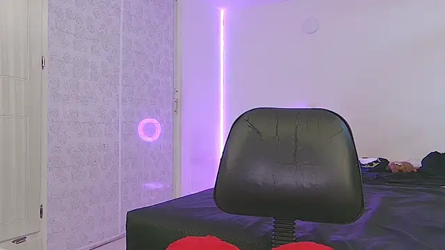 Lucy Fer5 online show from 02.05.26