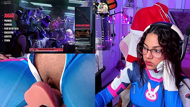 PetiteSophie  online show from 12.22.24