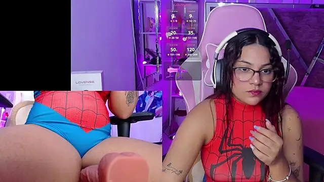 PetiteSophie  online show from 01.08.25