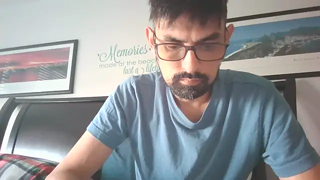 Snapshot of spence204011 chatting on 06.24.26 spence204011 online show from 06.24.26