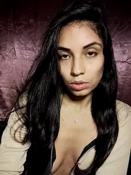 Snapshot of Anifer chatting on 11.08.25 Anifer online show from 11.08.25