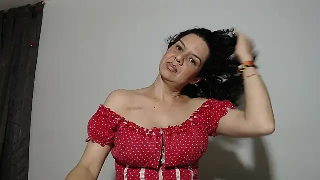 Snapshot of Sharickleon11 chatting on 03.20.25 Sharickleon11 online show from 03.20.25