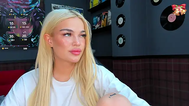 Snapshot of Angel_Sapphire_ chatting on 03.12.25 Angel Sapphire online show from 03.12.25