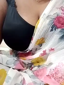 Snapshot of Rexx05@xh chatting on 12.30.24 Rexx05xh online show from 12.30.24