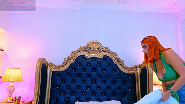 Snapshot of AdelinaVans chatting on 01.17.26 AdelinaVans online show from 01.17.26