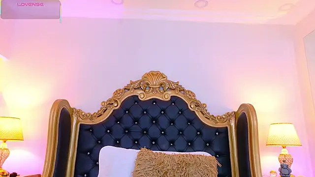 Snapshot of AdelinaVans chatting on 02.09.26 AdelinaVans online show from 02.09.26