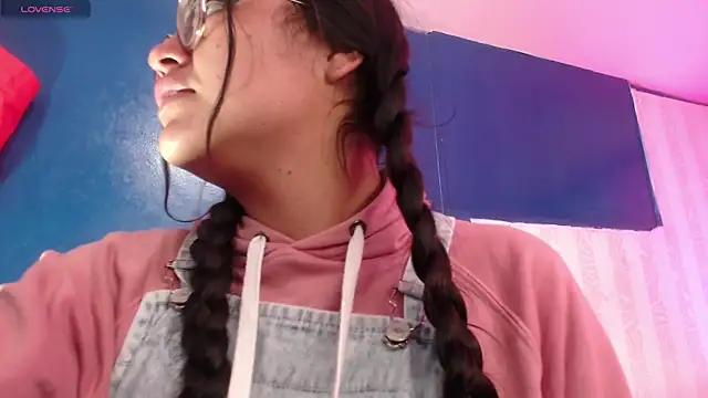 vitoria23  online show from 04.17.26